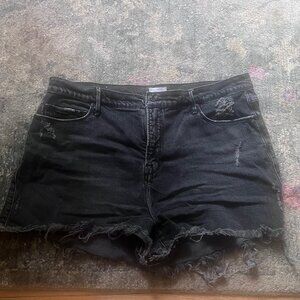 Good American 90's Curve Shorts